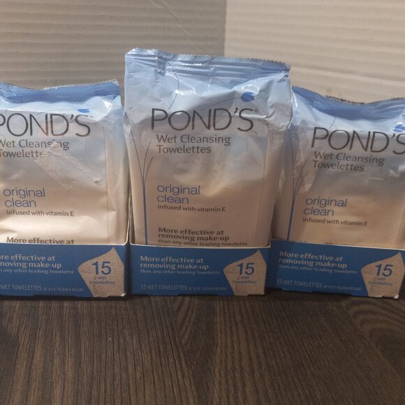 Ponds Original Fresh Clean Wet Cleansing Moisture Towelettes 15 Ct 3 Packages - Picture 1 of 5